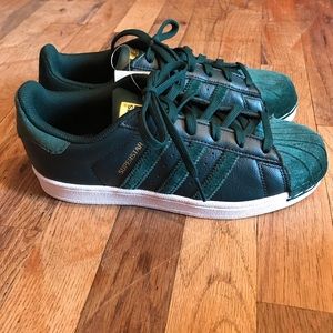Green Adidas superstar leather sneakers